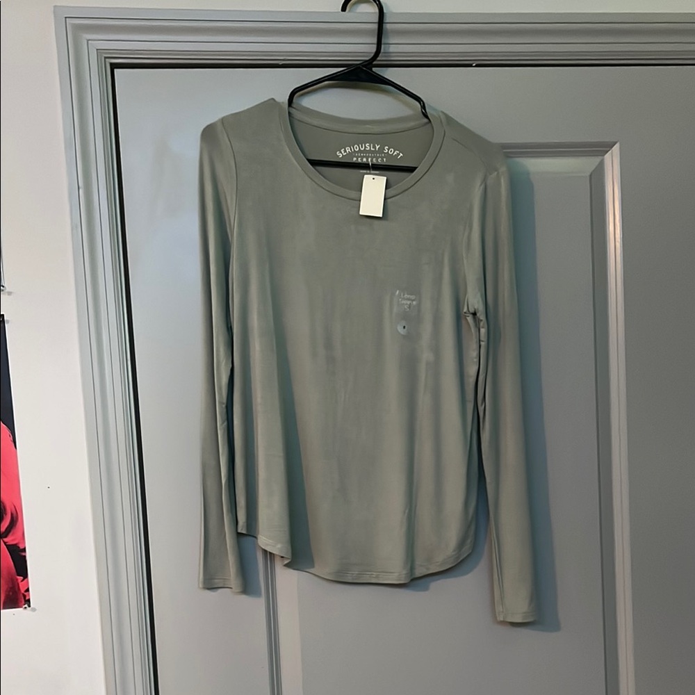 Aeropostales “Seriously Soft” Perfect Crew